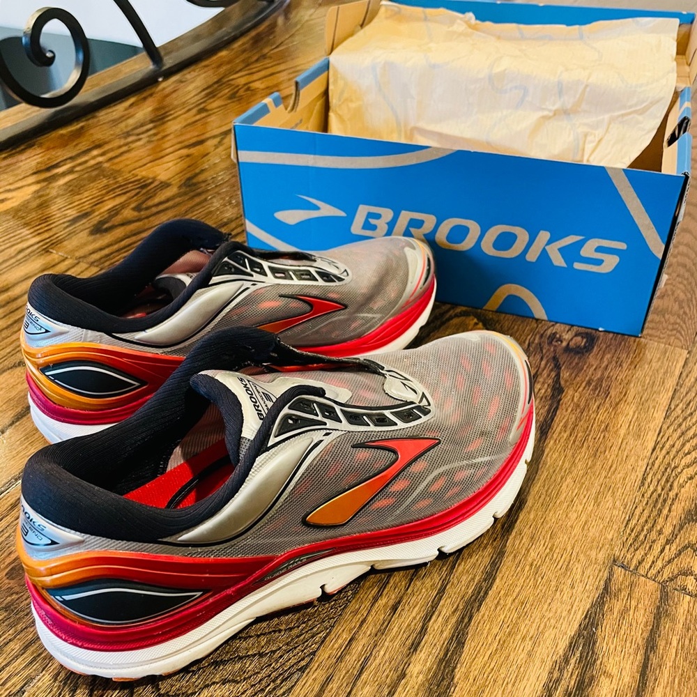 Brooks transcend 3 US size 8 width D